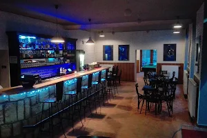 Již Brzy Bar image