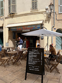 Atmosphère du Restaurant Lou Pitchoun à Saint-Tropez - n°2