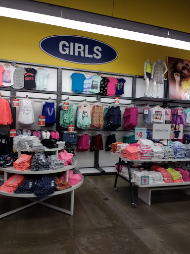 Clothing Store «Old Navy», reviews and photos, 9155 W Stockton Blvd, Elk Grove, CA 95758, USA