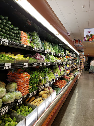 Shopping Mall «Bayhill Shopping Center», reviews and photos, 851 Cherry Ave, San Bruno, CA 94066, USA