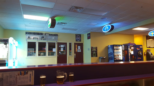 Bowling Alley «Mt Hood Lanes», reviews and photos, 2311 E Powell Blvd, Gresham, OR 97080, USA