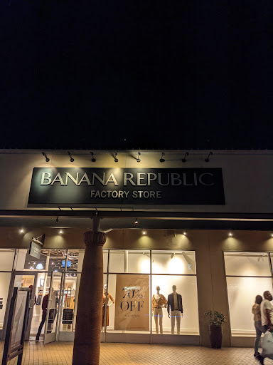 Clothing Store «Banana Republic Factory Store», reviews and photos, 100 Citadel Dr, Commerce, CA 90040, USA