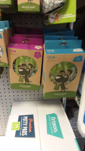 Pet Supply Store «A Pet World», reviews and photos, 401 McCray St, Hollister, CA 95023, USA