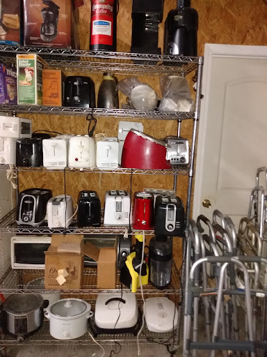 Flea Market «Awesome Deals Flea Market», reviews and photos, 19331 28th St, Long Beach, MS 39560, USA