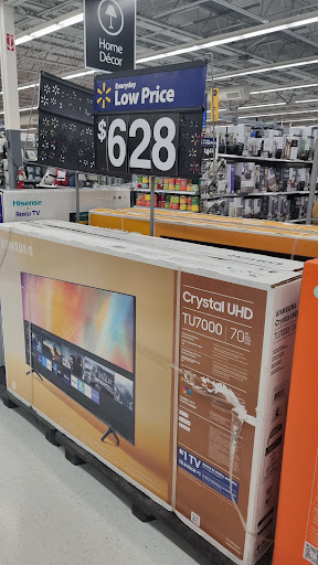 Discount Store «Walmart», reviews and photos, 55 Brooksby Village Way, Danvers, MA 01923, USA