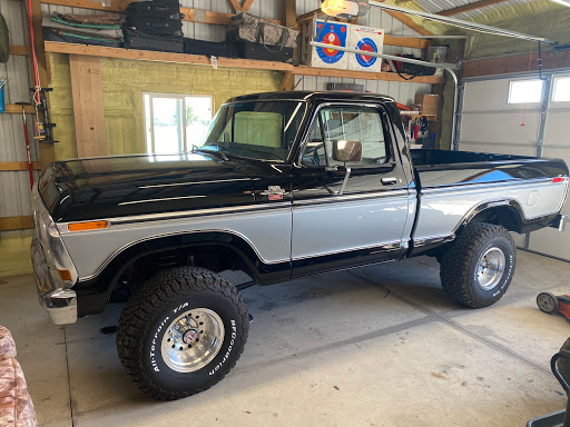 Auto Body Shop «Maaco Collision Repair & Auto Painting», reviews and photos, 4910 Oneida St, Commerce City, CO 80022, USA