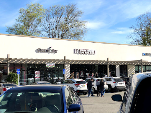 Shopping Mall «Cupertino Village», reviews and photos, 10869 N Wolfe Rd, Cupertino, CA 95014, USA