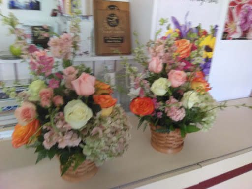 Florist «A1 Flowers By June Taylor», reviews and photos, 771 Main St, Dunedin, FL 34698, USA
