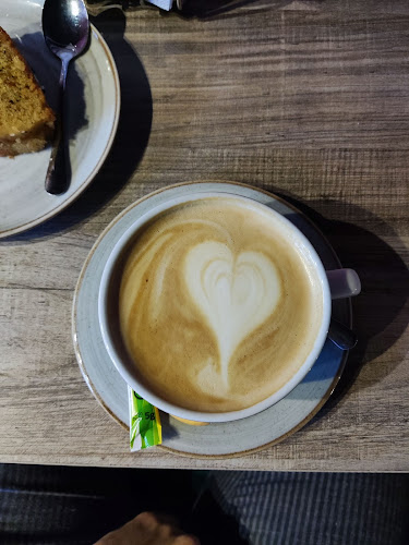 Comentarii opinii despre Flora