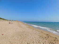 Fotografie cu Spiaggia Fiumenaro cu nivelul de curățenie înalt