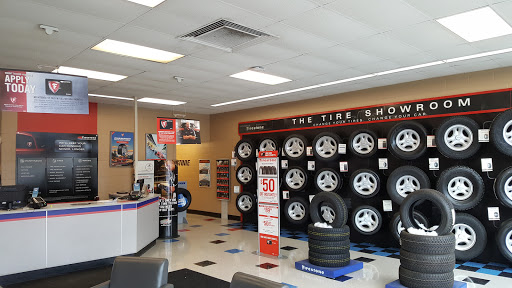 Tire Shop «Firestone Complete Auto Care», reviews and photos, 9300 Lyndale Ave S, Bloomington, MN 55420, USA