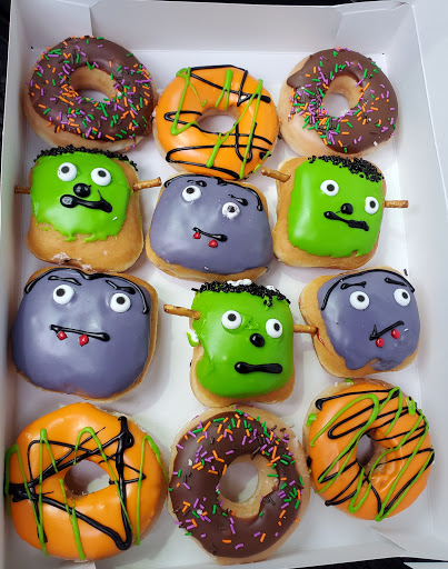Donut Shop «Krispy Kreme Doughnuts», reviews and photos, 1444 N Battlefield Blvd, Chesapeake, VA 23320, USA
