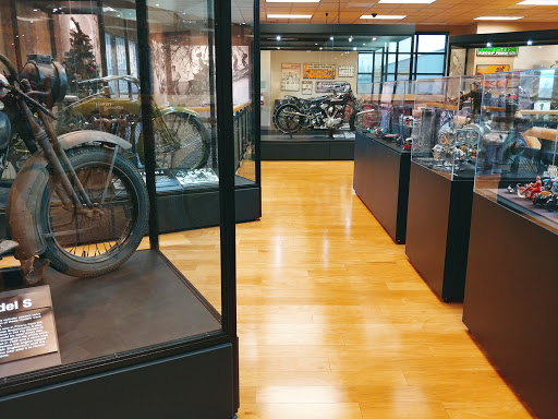 Harley-Davidson Dealer «Mathews Harley-Davidson», reviews and photos, 548 N Blackstone Ave, Fresno, CA 93701, USA