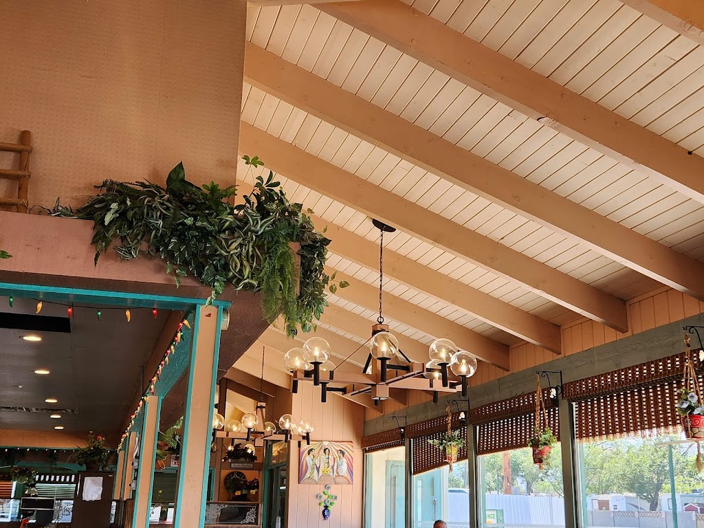 Bea's New Mexican Restaurant 87108