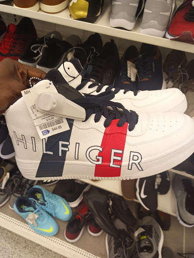 Clothing Store «Ross Dress for Less», reviews and photos, 2327 Street Rd, Bensalem, PA 19020, USA