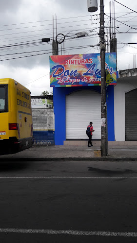 Av La Paz, Santo Domingo, Ecuador