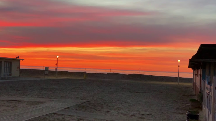 Vidéos hôtels TOWNHOUSE TROUVILLE Appart'Hotel & Studios 14360 Trouville-sur-Mer