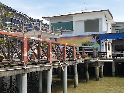 Sinar Laut Resort在水一方冷气度假屋 Malaysia, Kukup, No.17Sinar Laut Resort在水一方冷气度假屋邮政编码: 82300