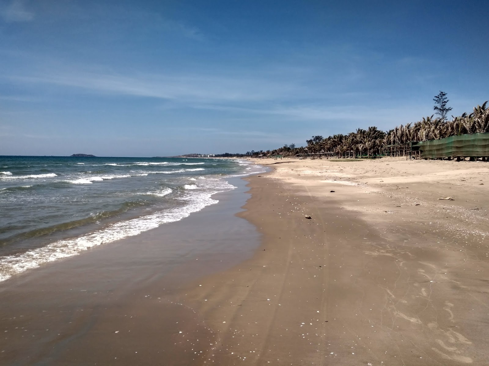 Photo de Mui Ne Beach avec droit et long