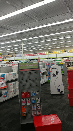 Office Supply Store «Staples», reviews and photos, 345 Rockaway Turnpike, Lawrence, NY 11559, USA