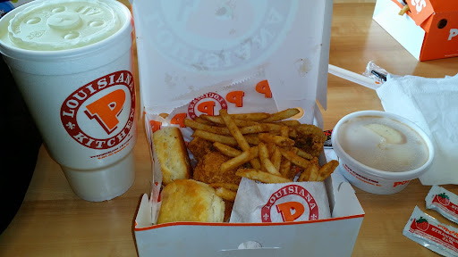 Shopping Mall «Eastover Shopping Center», reviews and photos, 5021-5225 Indian Head Hwy, Oxon Hill, MD 20745, USA