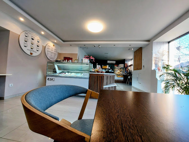 Fészek Cukrászda - BICSKE - Fagylaltozó