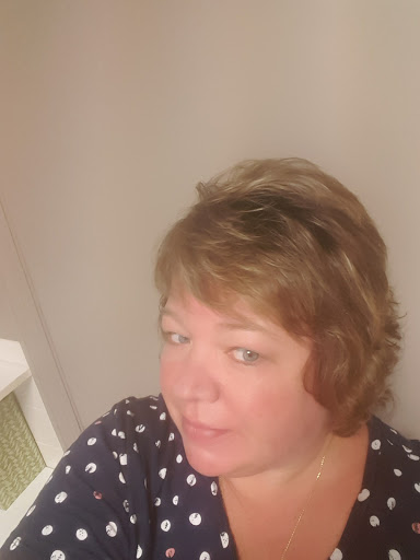 Hair Salon «Cuttin-Loose Hair Salon», reviews and photos, 523 N Krome Ave, Homestead, FL 33030, USA