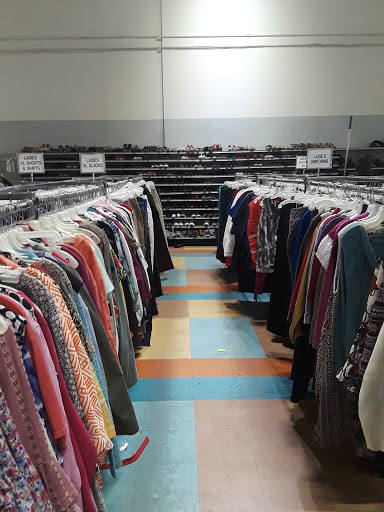 Thrift Store «Indian School Thrift», reviews and photos, 2740 W Indian School Rd, Phoenix, AZ 85017, USA