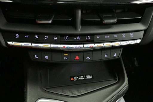 Cadillac Dealer «Motor Werks Cadillac of Barrington», reviews and photos, 206 N Cook St, Barrington, IL 60010, USA