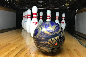 East Lincoln Lanes image