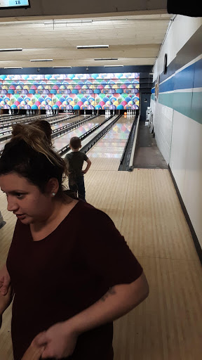 Bowling Alley «Crest Bowling Lanes», reviews and photos, 330 Whitecrest Dr, Maryville, TN 37801, USA