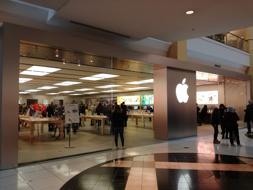 Computer Store «Apple Somerset», reviews and photos, 2800 W Big Beaver Rd, Troy, MI 48084, USA