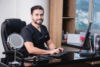 Dr Diego Roa Dermatólogo en Bucaramanga Botox Ácido Hialurónico Peeling