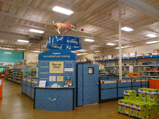 Pet Supply Store «PetSmart», reviews and photos, 4100 Ming Ave, Bakersfield, CA 93309, USA