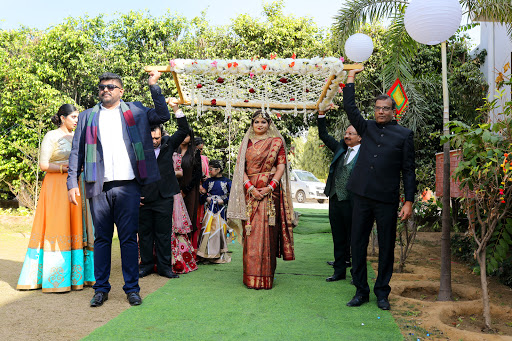 Multi Digital World & Photo Studio- Best Wedding Photographer in Rohini | Delhi | Best E-commerce Photographer || Rohini || Delhi