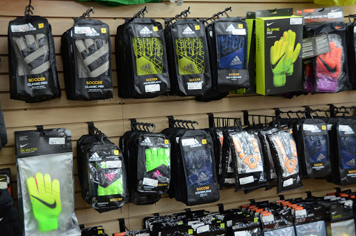 Soccer Store «The Soccer Edge», reviews and photos, 936 Roosevelt Rd, Glen Ellyn, IL 60137, USA