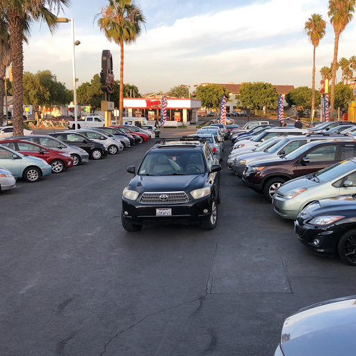 Car Dealer «Carz», reviews and photos, 3196 Midway Dr, San Diego, CA 92110, USA