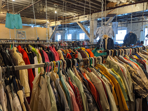 Wholesaler «Pixel 19 Vintage Clothing LLC», reviews and photos, 211 Klotter Ave, Cincinnati, OH 45219, USA