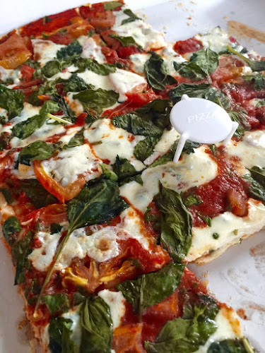 #1 best pizza place in Des Plaines - Caruso's Pizza