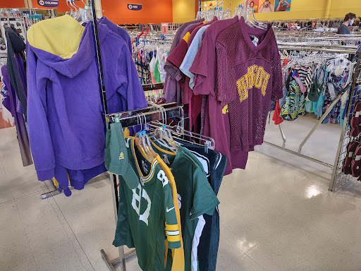 Thrift Store «Goodwill - St. Louis Park», reviews and photos