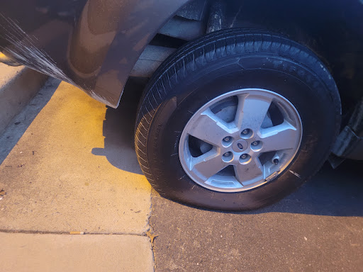 Tire Shop «Tires Plus», reviews and photos, 4206 John Marr Dr, Annandale, VA 22003, USA