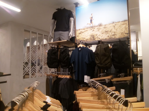 Sportswear Store «lululemon», reviews and photos, 7835 Girard Ave, La Jolla, CA 92037, USA