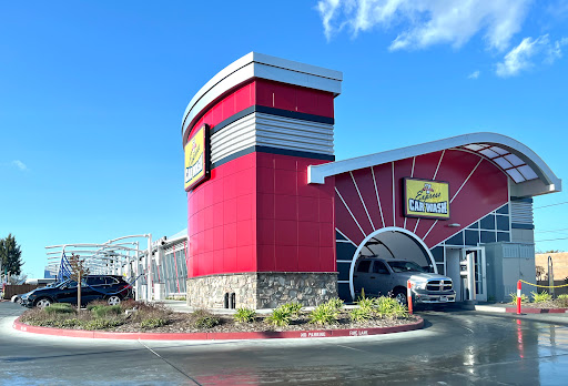 7 Flags Express Car Wash en Fairfield