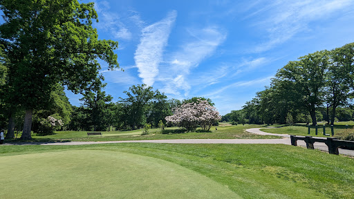 Golf Course «Keney Park Golf Course», reviews and photos, 171 Windsor Ave, Windsor, CT 06095, USA