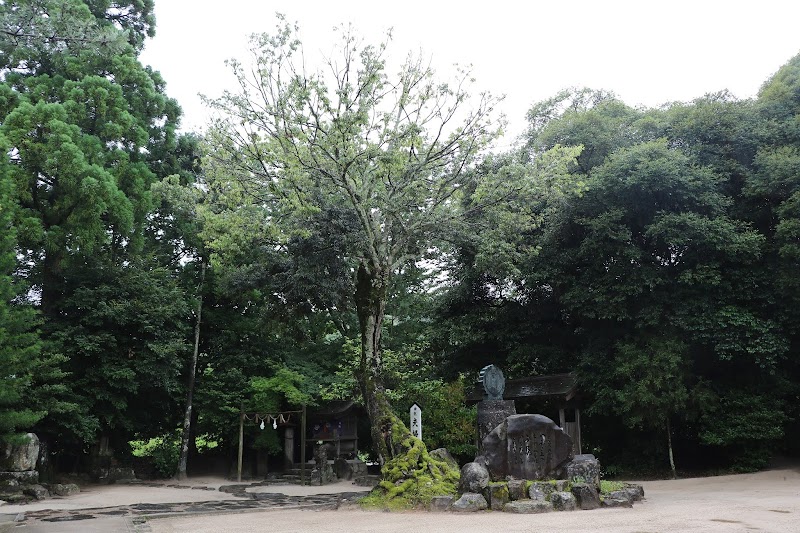 八重垣神社 日本最初の和歌碑