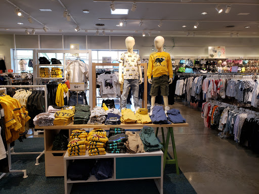 Clothing Store «H&M», reviews and photos, 6800 N 95th Ave, Glendale, AZ 85305, USA
