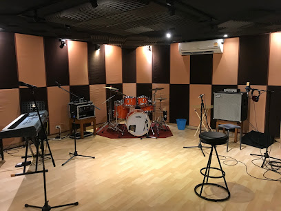 Feel in Studio