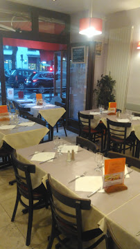 Atmosphère du Restaurant Pizza Di Napoli à Paris - n°11