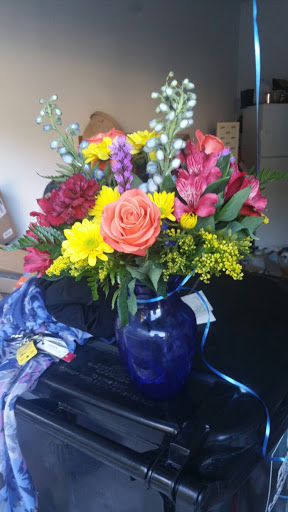 Florist «Flowers On the Hill», reviews and photos, 290 Derry Rd, Hudson, NH 03051, USA