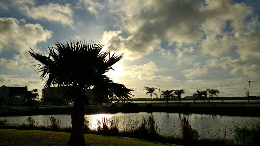 Public Golf Course «Moody Gardens Golf Course», reviews and photos, 1700 Sydnor Ln, Galveston, TX 77554, USA